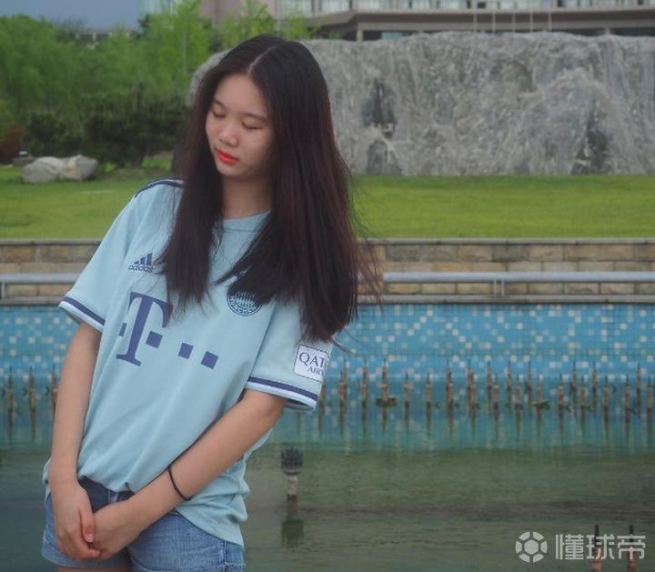 女球迷采访:她是拜仁的超级铁血,最爱中卫博阿滕|拜仁慕尼黑|热罗姆