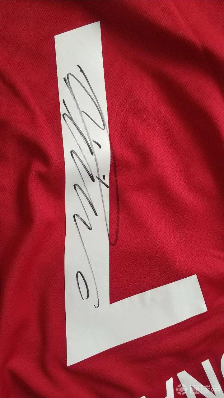 09-22 12:56 c罗【亲笔签名版】,【正品】葡萄牙国家队(7号)球衣,欧洲