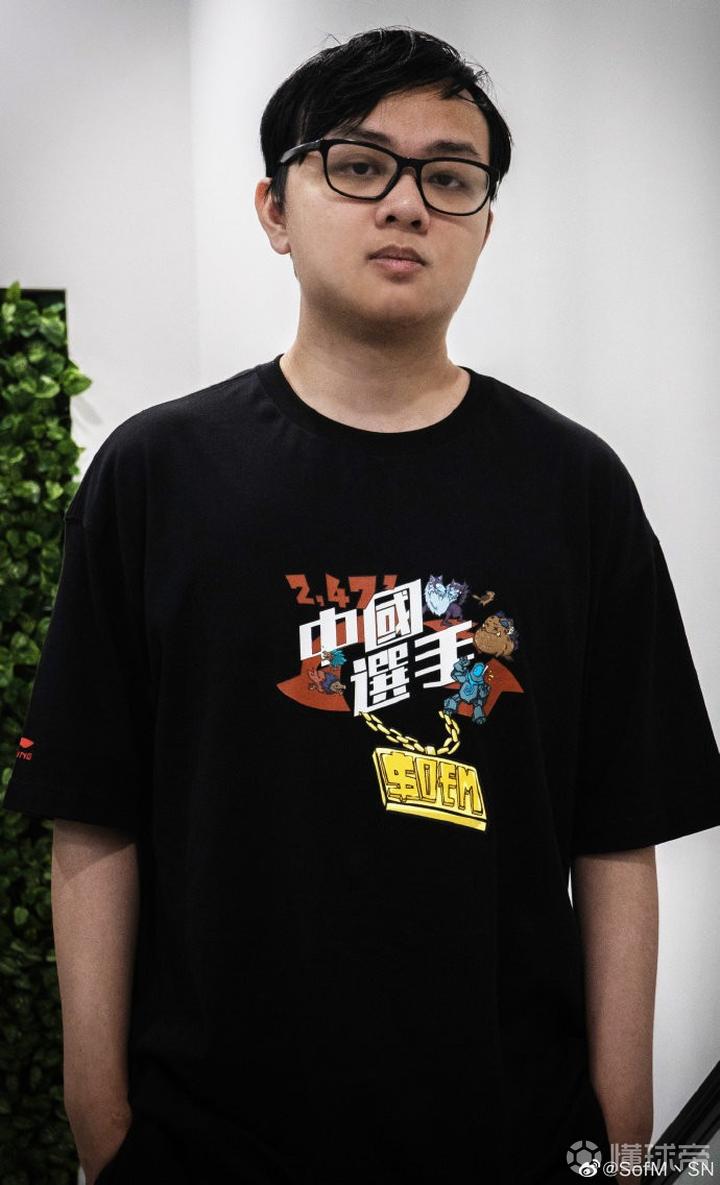 sn打野sofm更新自拍我不是首富