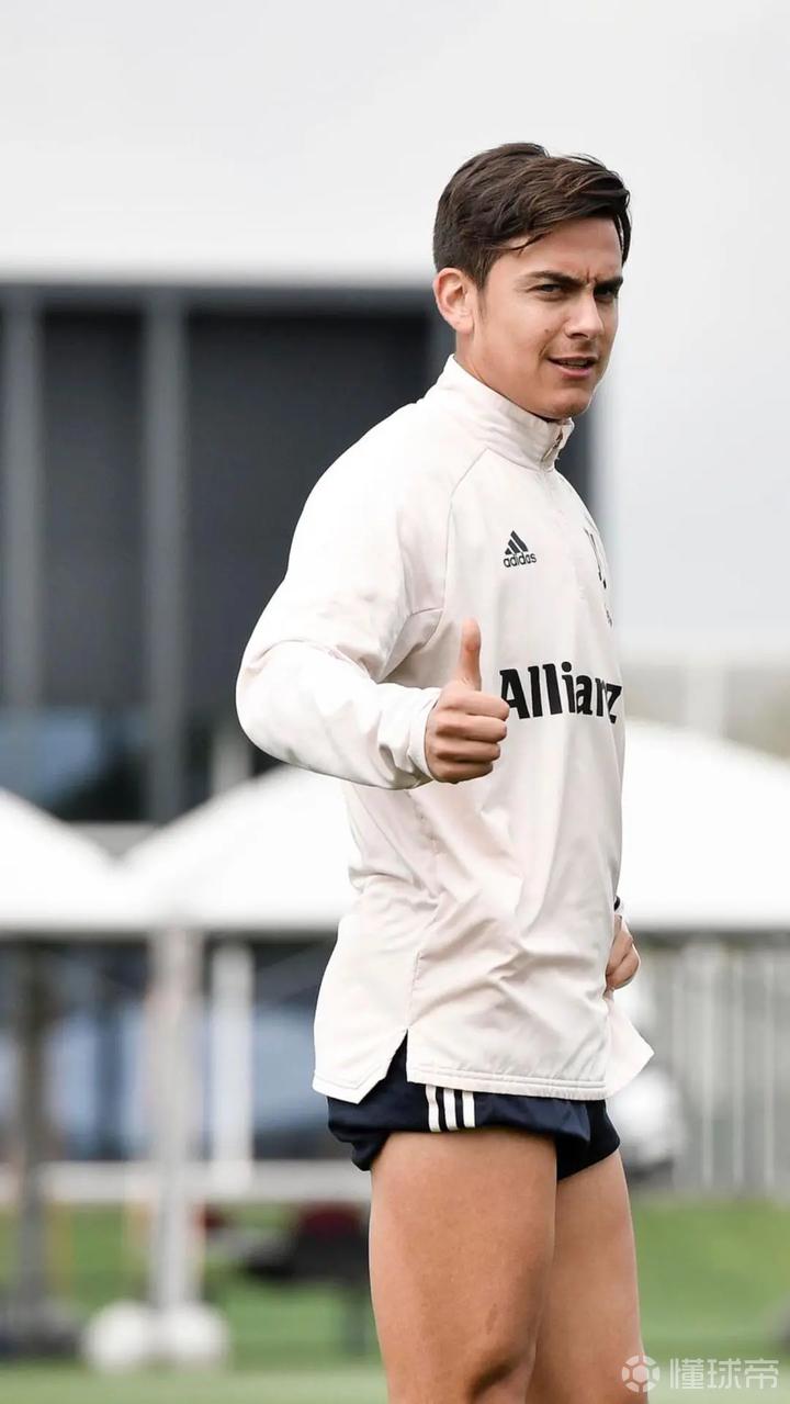 迪巴拉社媒更新:健身 训练,小迪要加油呀!